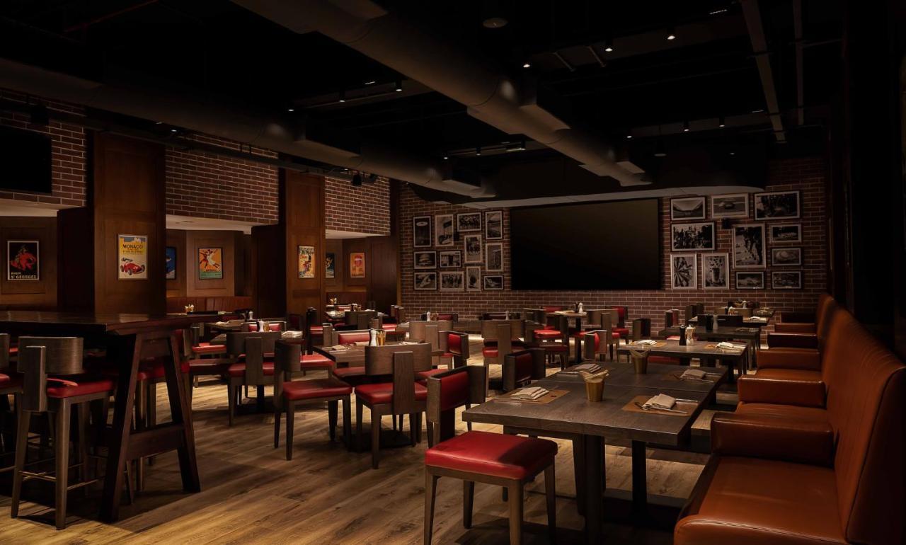 Crowne Plaza Muscat By Ihg Hotell Exteriör bild